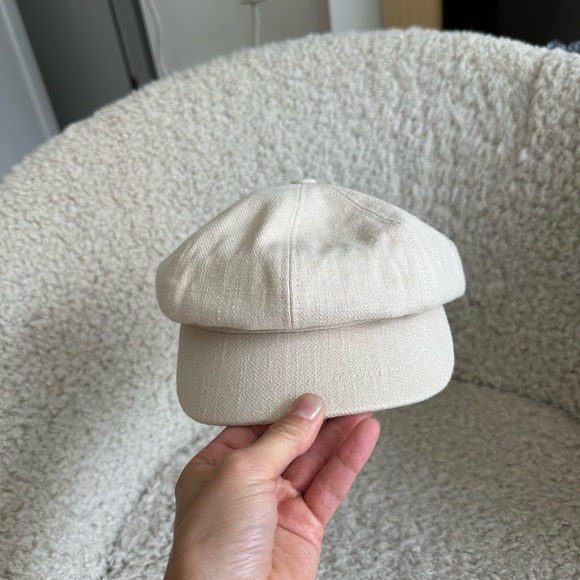 Cream Newsboy Cap - Picture 4 of 5